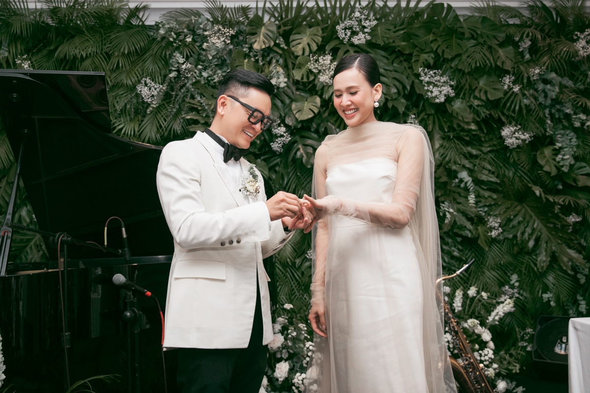 Hoa hậu Dương Mỹ Linh xúc động, nói lời thề ước cùng chồng trong tiệc cưới - Ảnh 2.