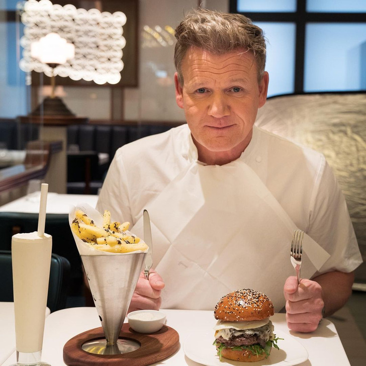 Cách dạy con &quot;lạ đời&quot; của đầu bếp Gordon Ramsay: Phải ngồi máy bay hạng xoàng, không được vào nhà hàng của bố làm việc và cấm được ăn chay - Ảnh 5.