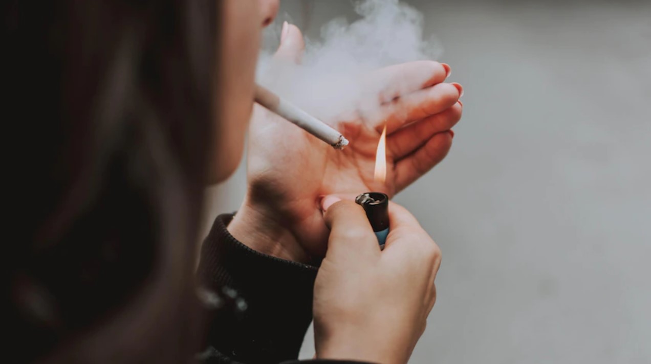 New Zealand thông qua luật cấm thuốc lá hà khắc: Phạt người bán 2,2 tỉ đồng - Ảnh 1.