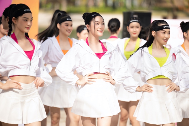 Top 35 Hoa hậu Việt Nam khoe dáng đầy sức sống khi thi &quot;Người đẹp thể thao&quot; - Ảnh 9.