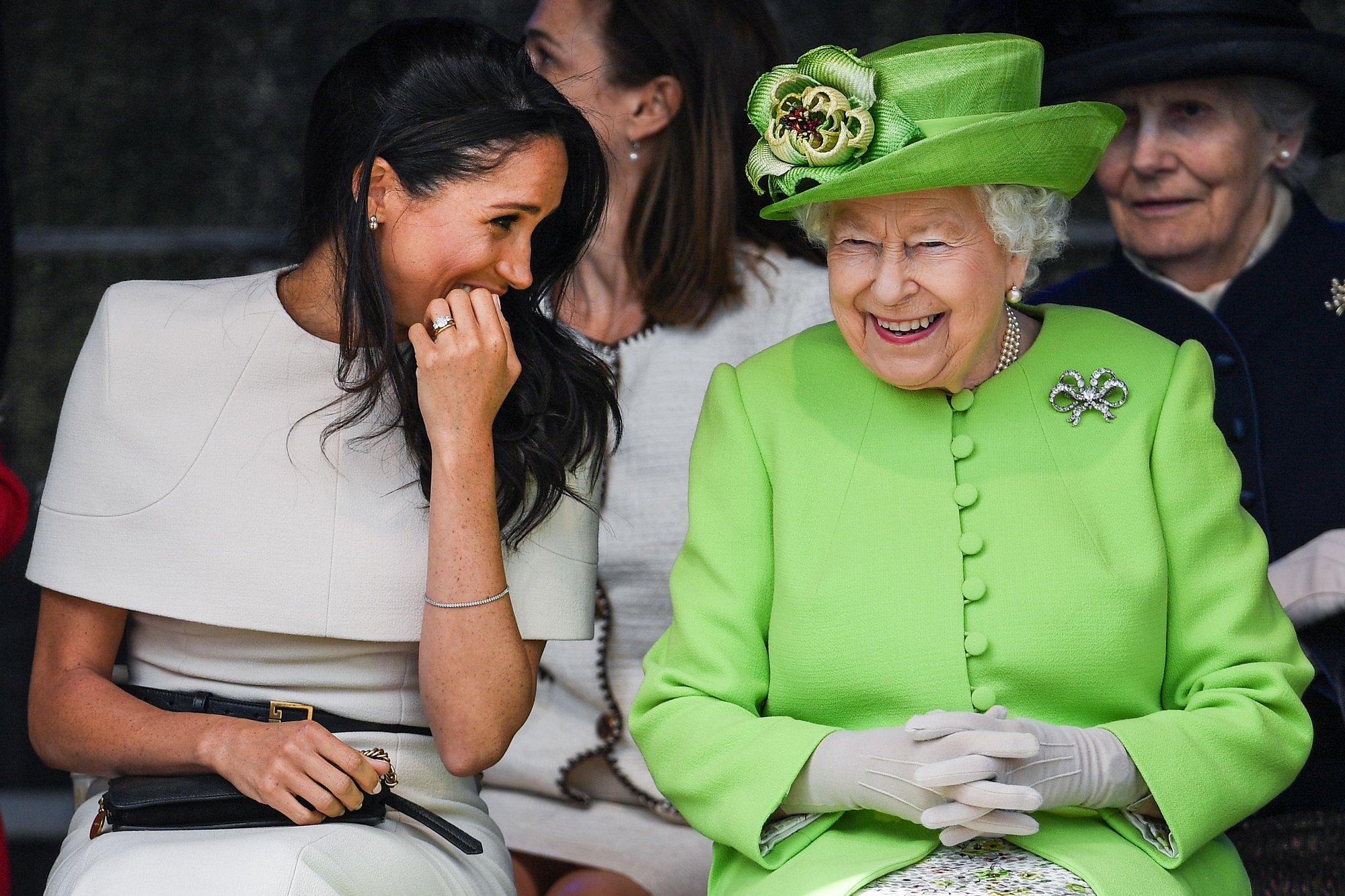 Harry và Meghan 'tuyên chiến' tổng lực với Vương thất, đưa ra những cáo buộc gây sốc chưa từng có, William trở thành mục tiêu số 1 - Ảnh 2.