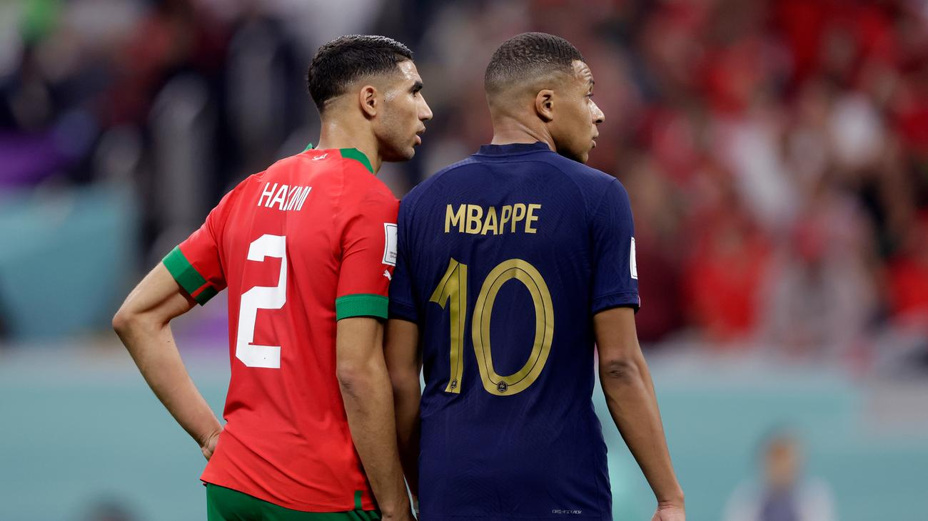 Tình bạn đáng ngưỡng mộ của hai đối thủ sân cỏ Mbappe và Hakimi - Ảnh 2.