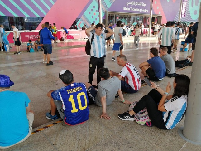 ‘Tại Argentina, người ta đang bán nhà để đi xem chung kết World Cup’ - Ảnh 3.