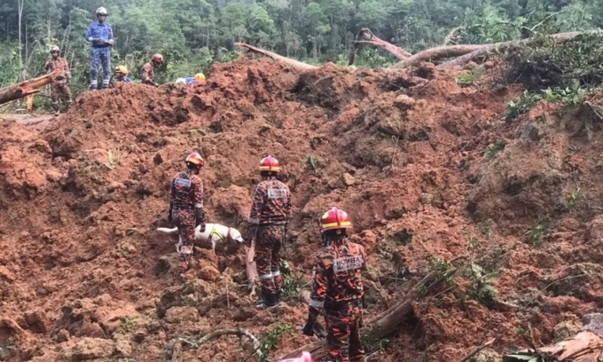 Lở đất tại Malaysia: Số người thiệt mạng tiếp tục gia tăng - Ảnh 1.