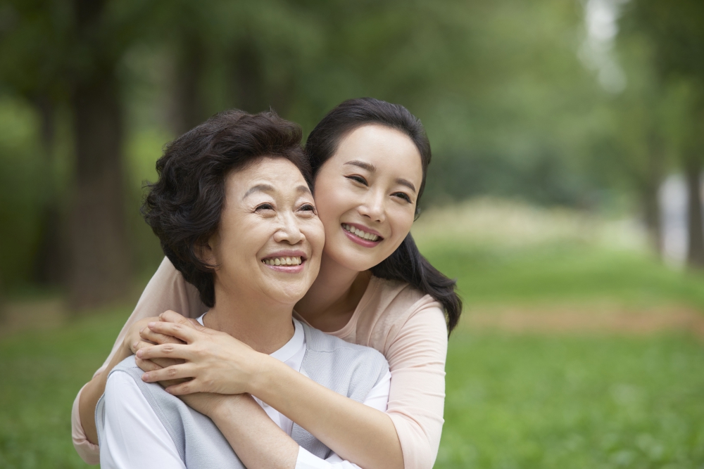 Về già, cha mẹ mong nhất con cái làm được 7 điều sau: Bạn đã thực hiện bao nhiêu? - Ảnh 1. Về già, cha mẹ mong nhất con cái làm được 7 điều sau: Bạn đã thực hiện bao nhiêu? - Ảnh 1.
