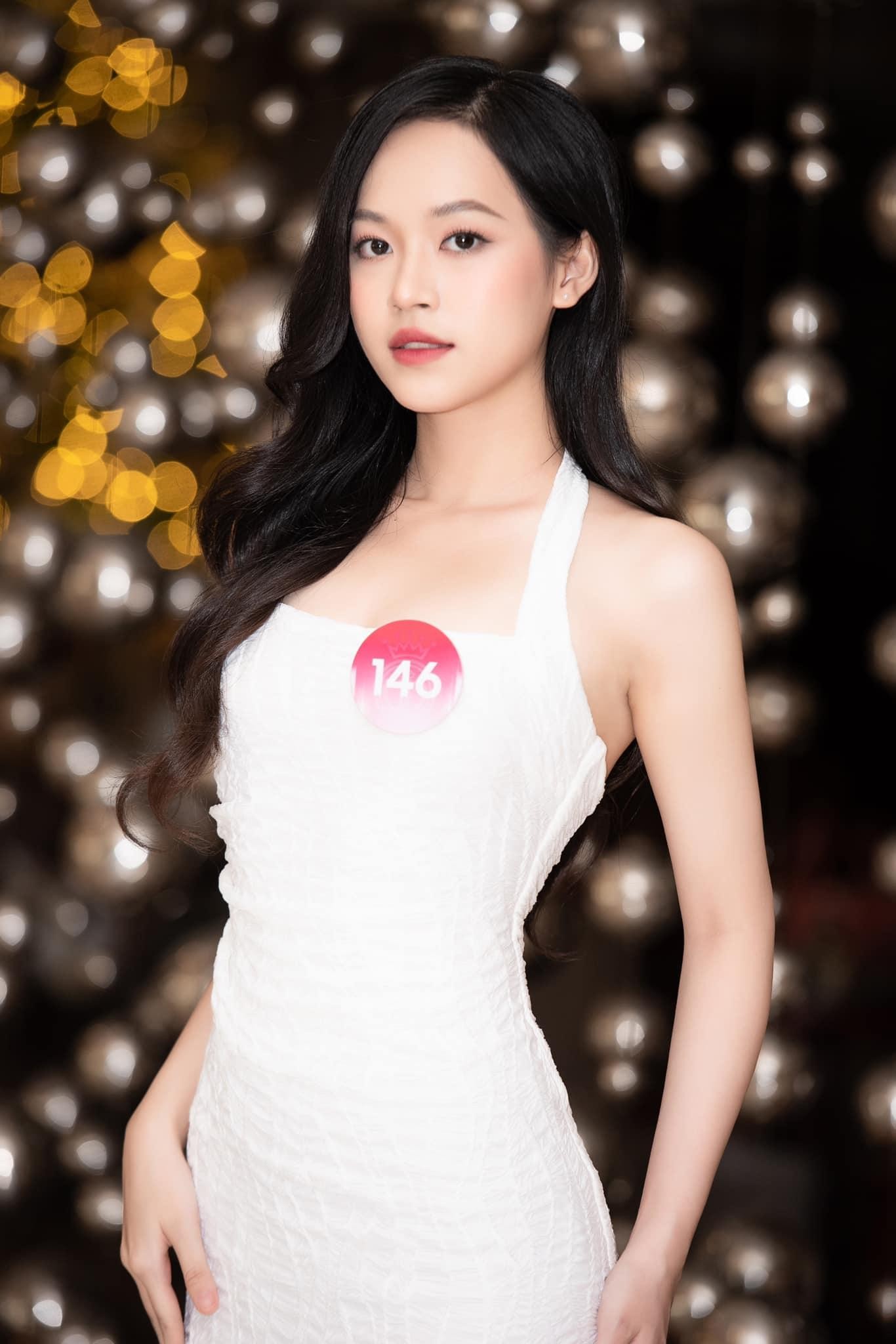 Nhan sắc 3 thí sinh diện bikini nóng bỏng nhất Hoa hậu Việt Nam 2022 - Ảnh 10.