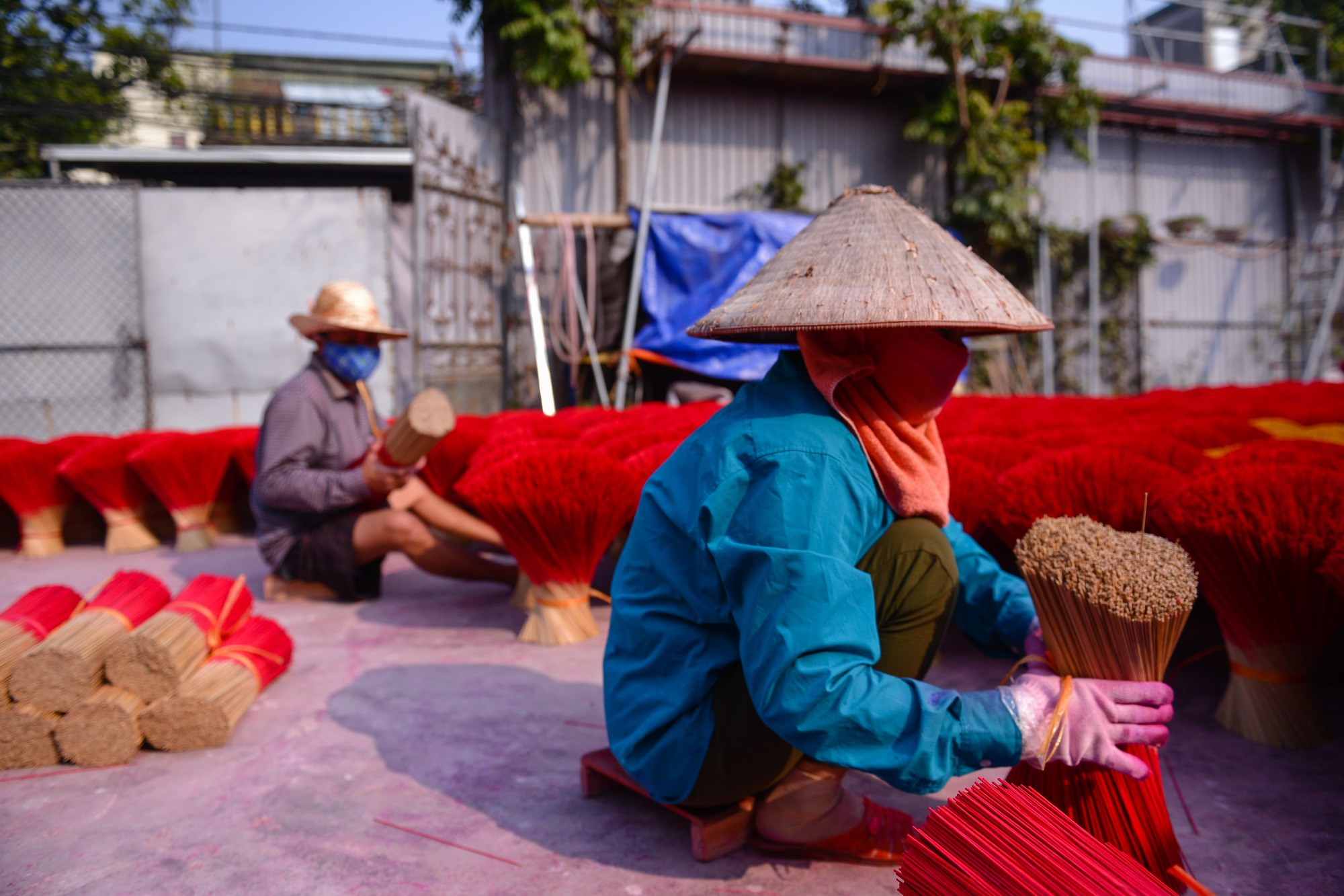 Làng hương Quảng Phú Cầu tất bật vào vụ Tết - Ảnh 8.