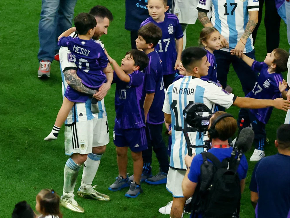 Được nhận xét là ông bố "dễ dãi", tuy nhiên các con của siêu sao Messi vẫn cực ngoan nhờ điều này - Ảnh 1. Được nhận xét là ông bố "dễ dãi", tuy nhiên các con của siêu sao Messi vẫn cực ngoan nhờ điều này - Ảnh 1.