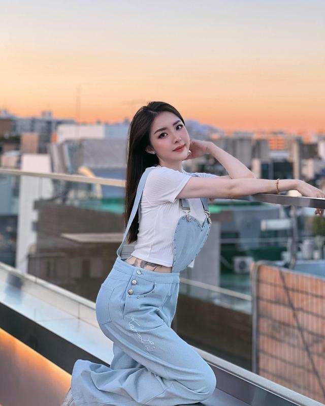 Nữ diễn viên vừa vướng lao lý vì cá cược World Cup: Đẹp nhưng bất tài, 10 năm toàn đóng vai phụ mờ nhạt - Ảnh 5. Nữ diễn viên vừa vướng lao lý vì cá cược World Cup: Đẹp nhưng bất tài, 10 năm toàn đóng vai phụ mờ nhạt - Ảnh 5.