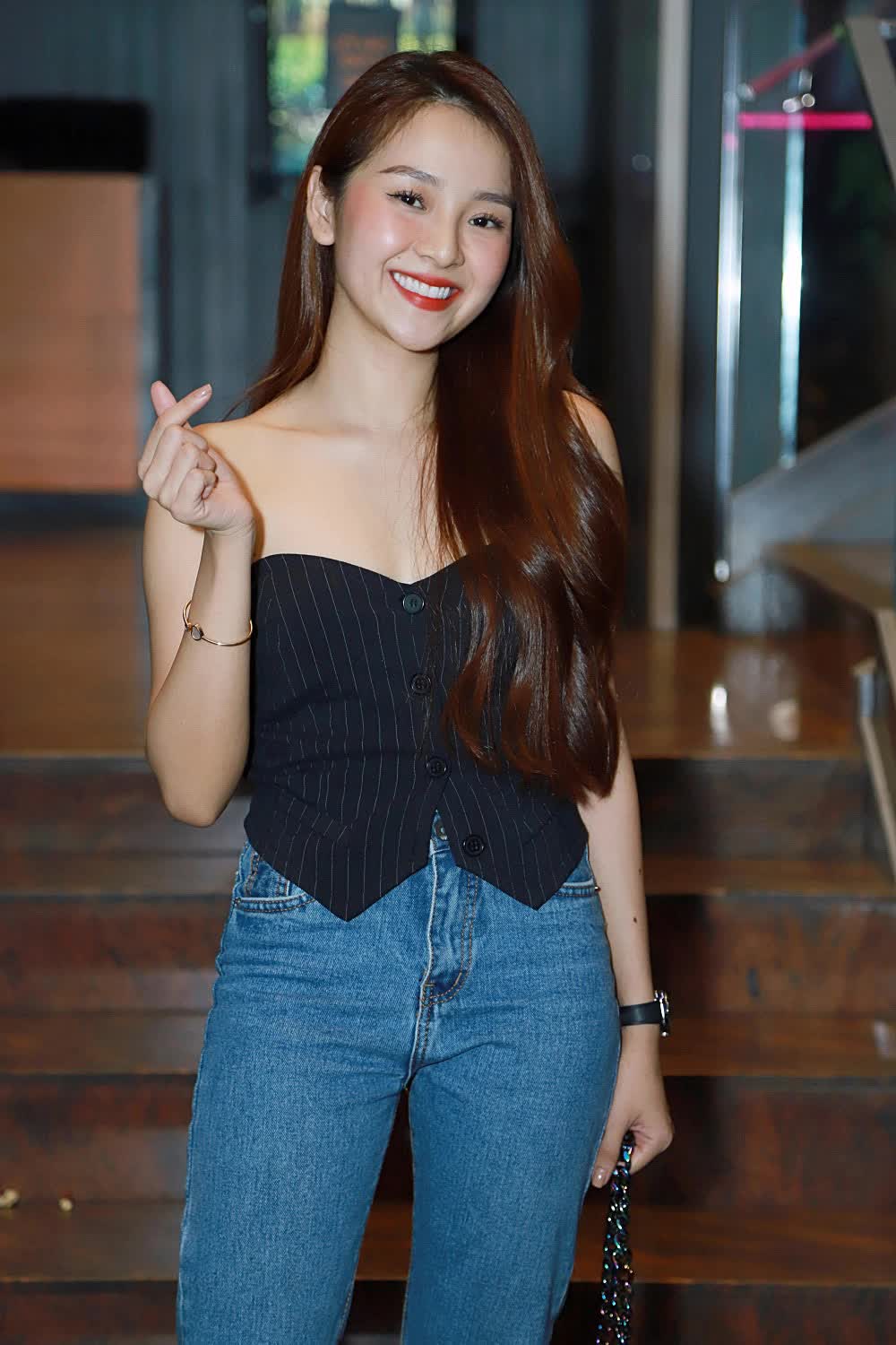 Nhã Phương xinh đẹp bên Trường Giang, có phát ngôn gây chú ý về cảnh thân mật của ông xã và Tiểu Vy - Ảnh 14. Nhã Phương xinh đẹp bên Trường Giang, có phát ngôn gây chú ý về cảnh thân mật của ông xã và Tiểu Vy - Ảnh 14.