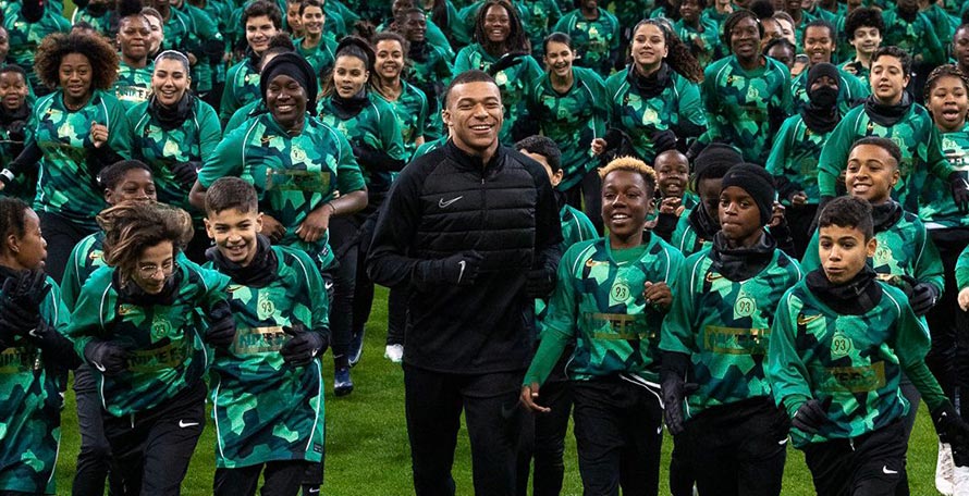 Kylian Mbappe: Từ cậu nhóc vùng ngoại ô Paris đến biểu tượng giấc mơ của cả một thế hệ trẻ nước Pháp - Ảnh 7.