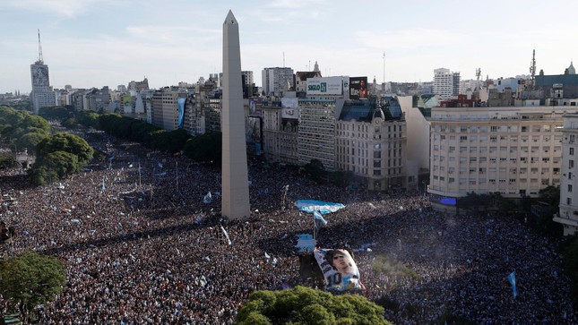 ĐT Argentina được chào đón tại quê nhà như thế nào? - Ảnh 2.
