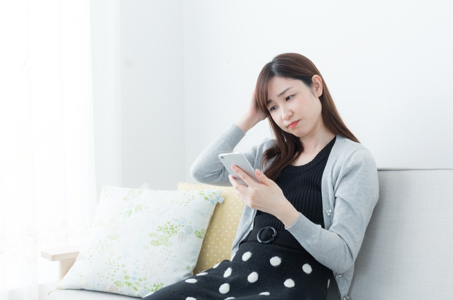 Tâm lý sợ gọi điện thoại bắt nguồn từ đâu? Và làm thế nào để khắc phục? - Ảnh 2. Tâm lý sợ gọi điện thoại bắt nguồn từ đâu? Và làm thế nào để khắc phục? - Ảnh 2.