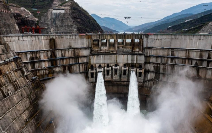 Trung Quốc hoàn thiện nhà máy thủy điện bạch Hạc Than lớn thứ hai trên thế giới - Ảnh 1.