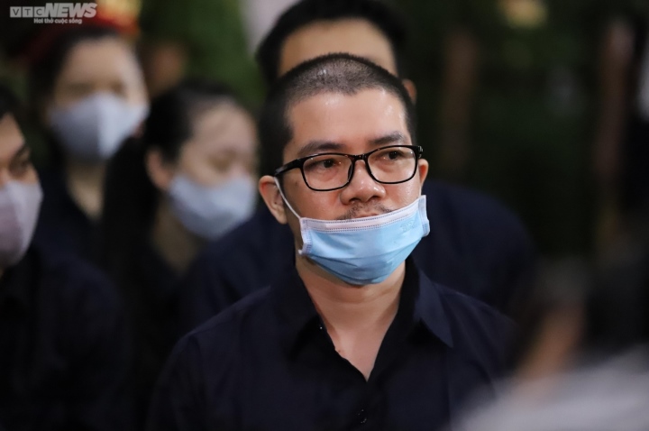 VKSND TP.HCM đề nghị giữ nguyên mức án tù chung thân với Nguyễn Thái Luyện - Ảnh 1.