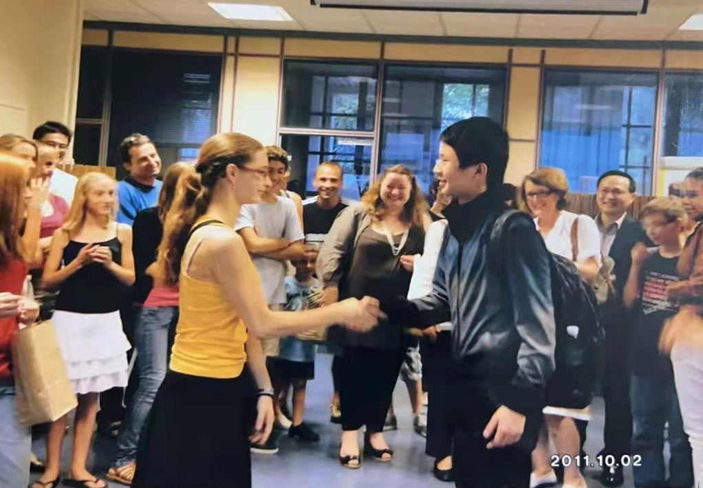Hành trình chữa lành trái tim của người mẹ nạn nhân trong vụ xả súng ở Chicago: Từ đ - Ảnh 3. Hành trình chữa lành trái tim của người mẹ nạn nhân trong vụ xả súng ở Chicago: Từ đ - Ảnh 3.