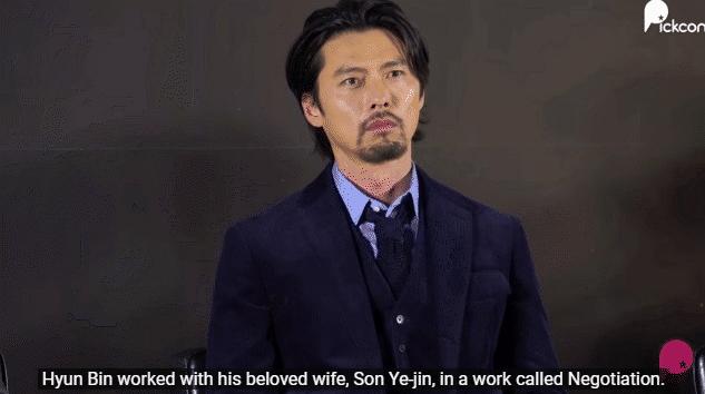 Hyun Bin giật mình thon thót khi bị tài tử quyền lực hỏi về chuyện hẹn hò Son Ye Jin tại họp báo - Ảnh 2. Hyun Bin giật mình thon thót khi bị tài tử quyền lực hỏi về chuyện hẹn hò Son Ye Jin tại họp báo - Ảnh 2.