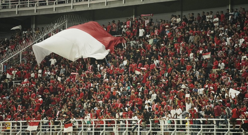 Indonesia đổi giờ thi đấu AFF Cup vì sợ tái diễn thảm kịch làm hơn 100 người chết - Ảnh 1.