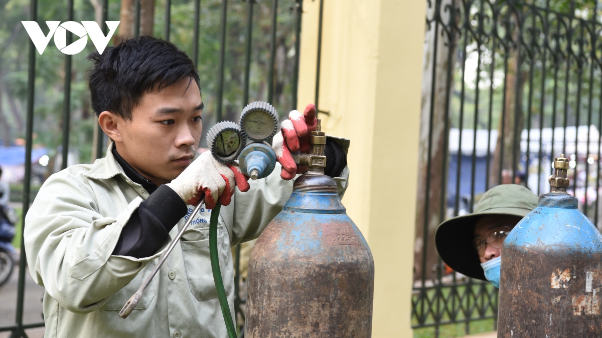 Chính thức hạ rào để Công viên Thống Nhất trở thành không gian mở - Ảnh 6. Chính thức hạ rào để Công viên Thống Nhất trở thành không gian mở - Ảnh 6.