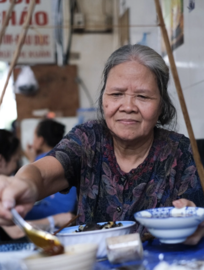  Những quán ăn có nguyên tắc bán hàng độc đáo, dù bị nói chảnh thì vẫn đông nghịt khách - Ảnh 18.