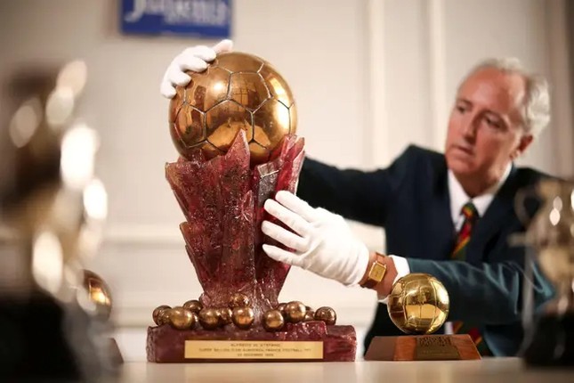 Người hâm mộ đòi trao 'Siêu Quả bóng vàng' cho Messi - Ảnh 1.