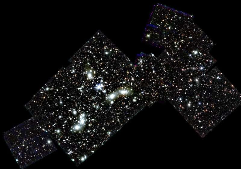 Điểm lại 10 lần Kính viễn vọng Không gian James Webb đã làm rung chuyển ngành thiên văn học trong năm 2022 - Ảnh 12.