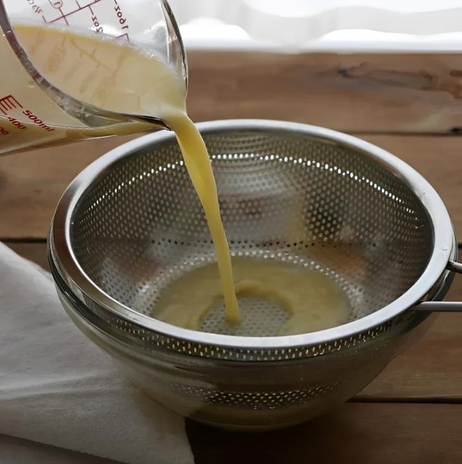 Học ngay bí kíp làm món trứng hấp nóng hổi mềm mịn tại nhà chỉ trong chưa đầy 30 phút - Ảnh 3.