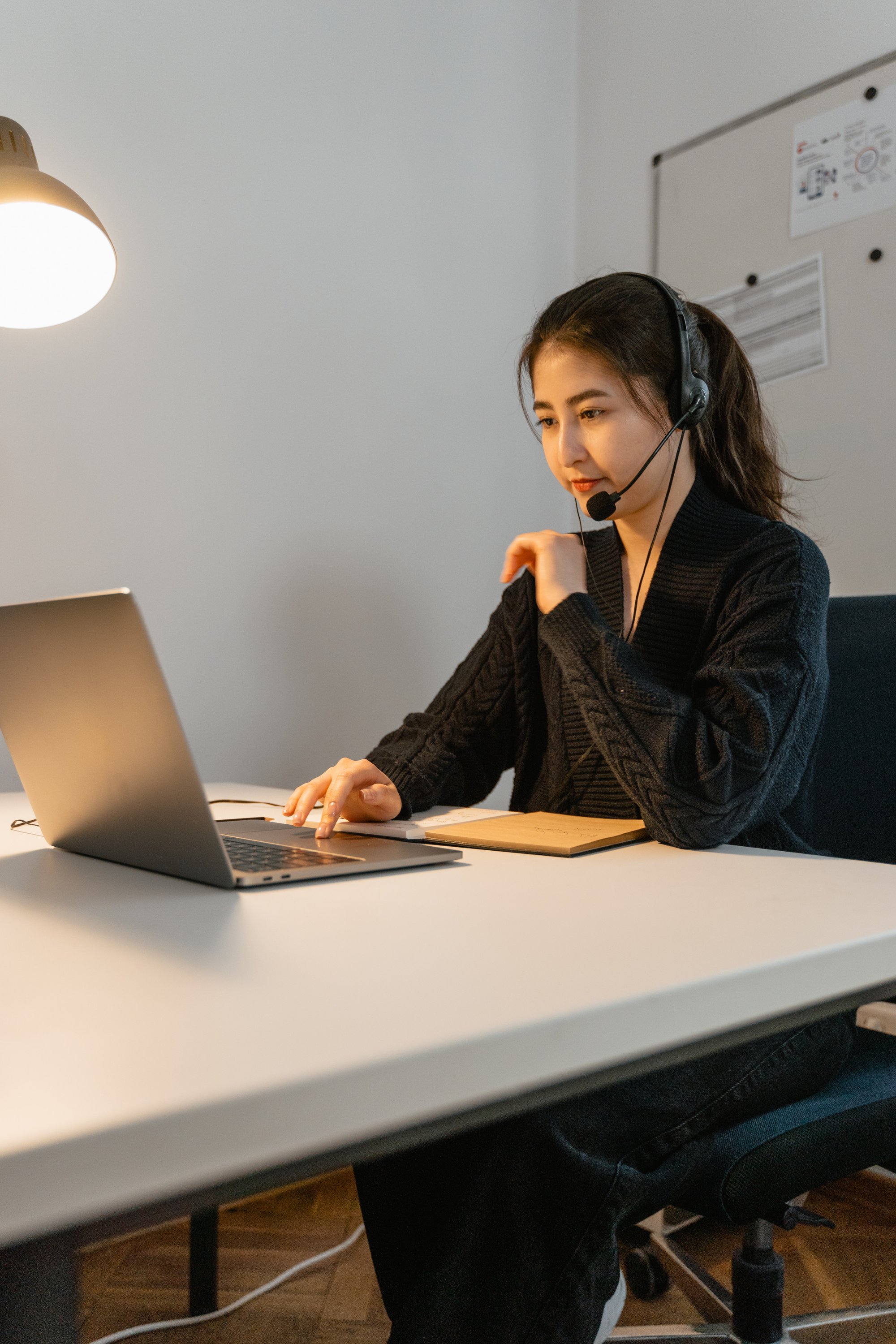 Dân văn phòng bất ngờ bị sa thải dịp cuối năm "mọi dự định Tết đều không thực hiện được" - Ảnh 2. Dân văn phòng bất ngờ bị sa thải dịp cuối năm "mọi dự định Tết đều không thực hiện được" - Ảnh 2.