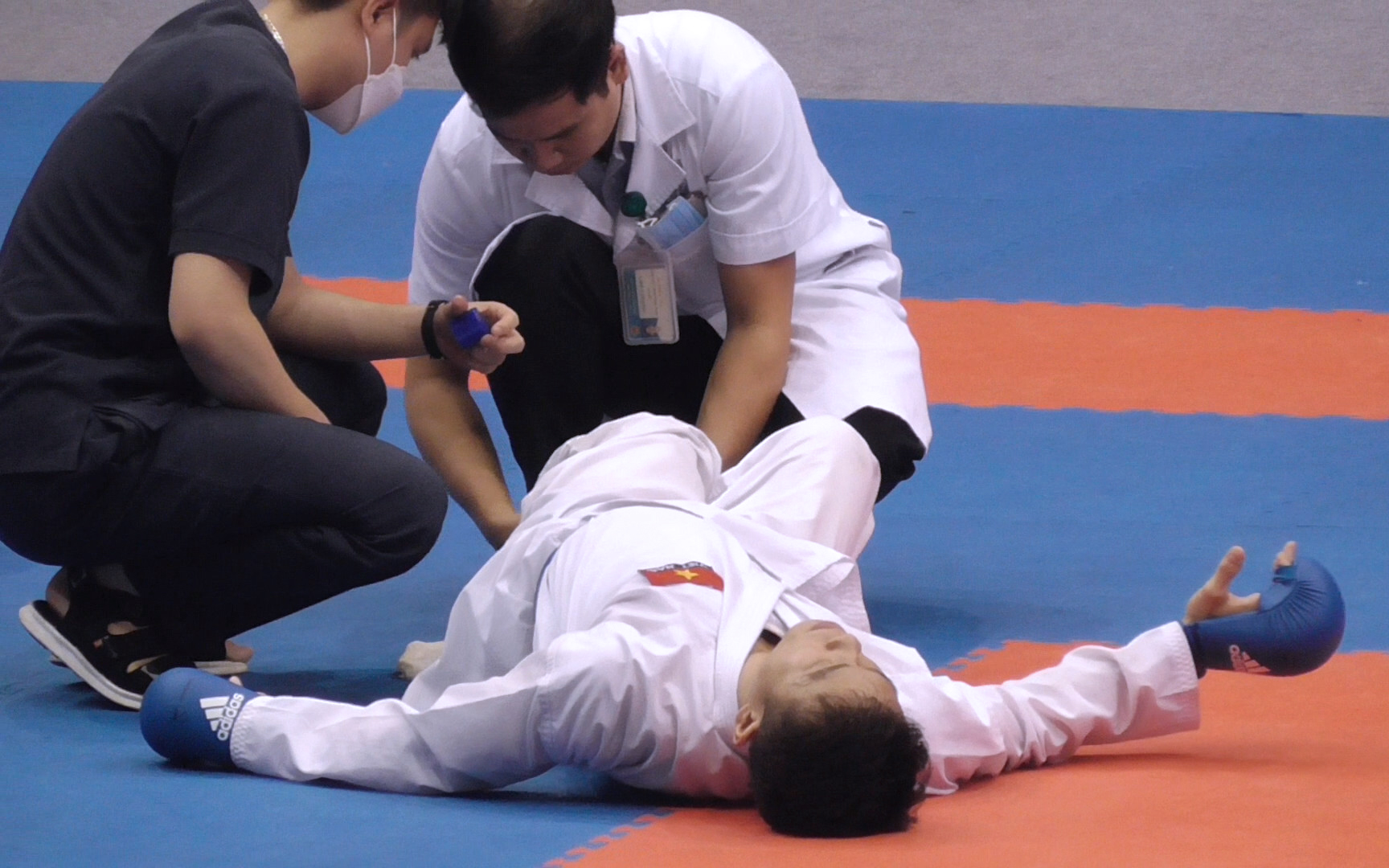 Đương kim HCV Karate SEA Games 30 và tuyên bố giải nghệ gây nhiều tiếc nuối - Ảnh 6.