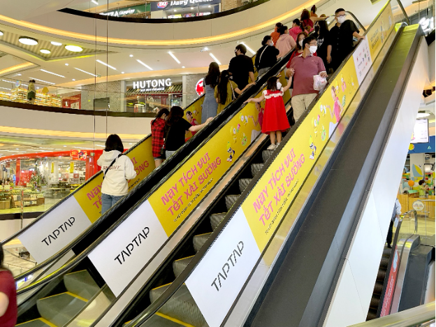 Hơn 70 thương hiệu tại Vạn Hạnh Mall kết hợp cùng TAPTAP tặng quà cho tất cả khách hàng - Ảnh 2. Hơn 70 thương hiệu tại Vạn Hạnh Mall kết hợp cùng TAPTAP tặng quà cho tất cả khách hàng - Ảnh 2.