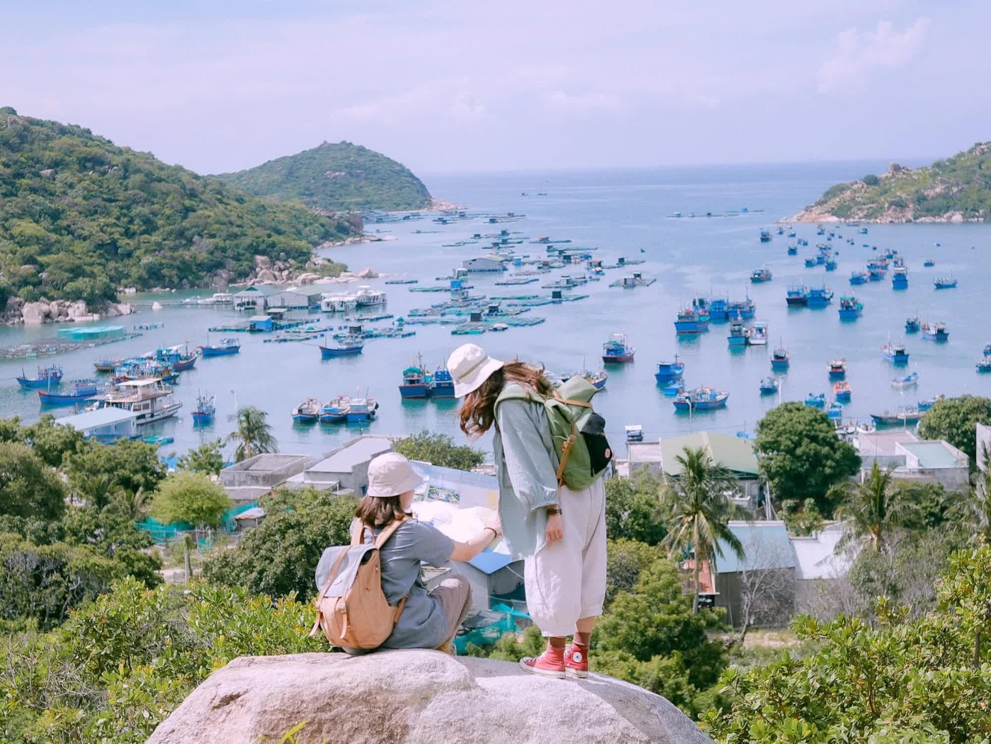 Tết Nguyên đán du lịch ở vùng biển Ninh Thuận vừa hưởng thời tiết trong lành, vừa thưởng cảnh đẹp mà lại vắng khách - Ảnh 9.