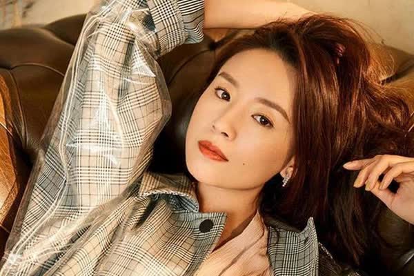 Từng nổi đình đám một thời, nữ diễn viên này giờ khiến khán giả sợ toát mồ hôi vì cách dạy con trai, có người khuyên nên đi khám tâm lý - Ảnh 1. Từng nổi đình đám một thời, nữ diễn viên này giờ khiến khán giả sợ toát mồ hôi vì cách dạy con trai, có người khuyên nên đi khám tâm lý - Ảnh 1.