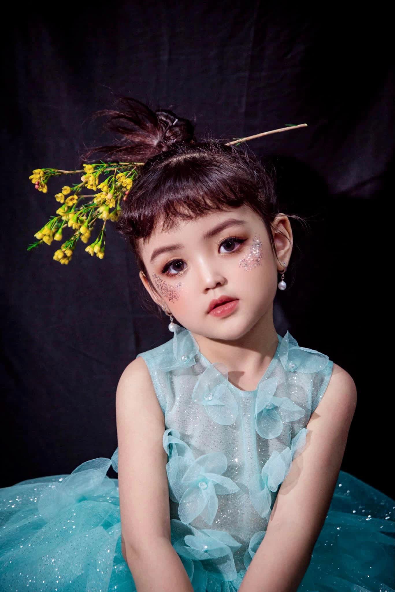 Con gái Quỳnh Kool đang gây sốt: Từng đóng Thu Quỳnh hồi nhỏ, xinh như thiên thần - Ảnh 2.