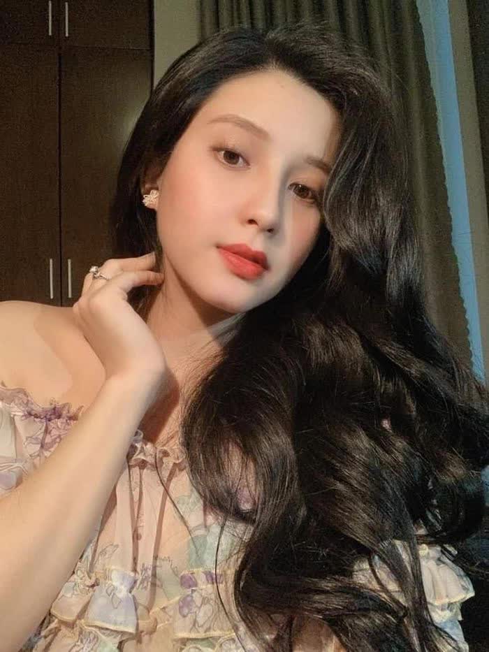 Sao Vbiz chu cấp cho con sau tan vỡ: Người ngừng hoàn toàn gây xôn xao, người chi 2 tỷ mỗi năm - Ảnh 3. Sao Vbiz chu cấp cho con sau tan vỡ: Người ngừng hoàn toàn gây xôn xao, người chi 2 tỷ mỗi năm - Ảnh 3.