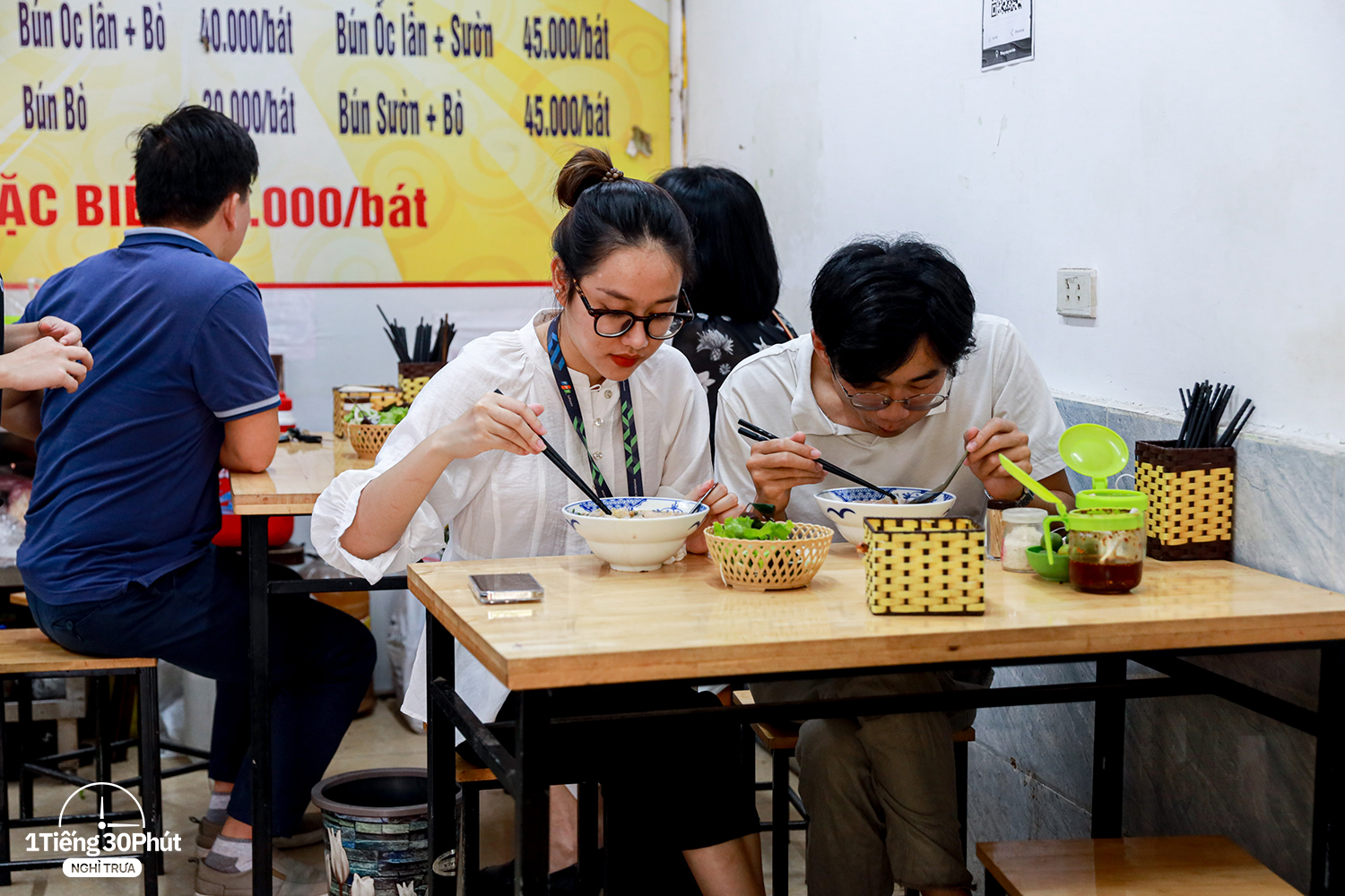 Duy Tân - con phố dài 500m với hàng trăm công ty chen chúc nhưng nhiều dân văn phòng bỏ cả tự nấu cơm để đi ăn ngoài vì mức giá bất ngờ - Ảnh 7.