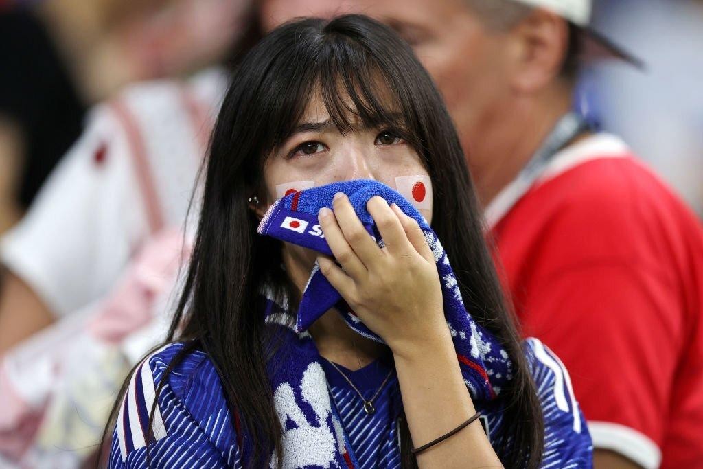 Vẻ đẹp hút hồn của các fan nữ Nhật Bản trong trận thua Croatia - Ảnh 9.