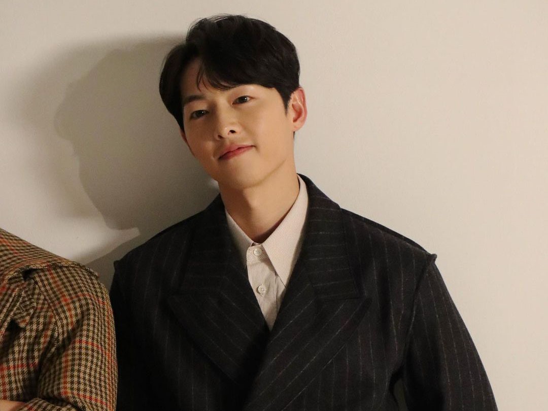 Song Joong Ki có một điểm giống nhân vật Cậu Út Nhà Tài Phiệt, là niềm tự hào của người hâm mộ - Ảnh 3. Song Joong Ki có một điểm giống nhân vật Cậu Út Nhà Tài Phiệt, là niềm tự hào của người hâm mộ - Ảnh 3.