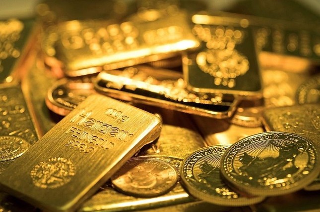Giá vàng tiếp tục tăng, chạm mốc 67 triệu đồng/lượng - Ảnh 1.