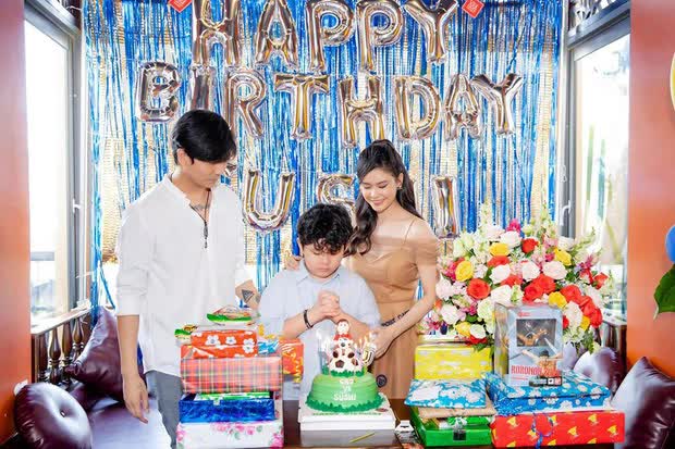 Cặp đôi Vbiz ly hôn nhưng sống chung nhà và từng rộ nghi vấn tái hợp giờ ra sao? - Ảnh 8. Cặp đôi Vbiz ly hôn nhưng sống chung nhà và từng rộ nghi vấn tái hợp giờ ra sao? - Ảnh 8.