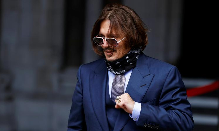 Tuổi 59 của Johnny Depp: Từ vụ ly hôn chấn động toàn cầu đến ngôi sao được tìm kiếm nhiều nhất năm 2022 - Ảnh 4.