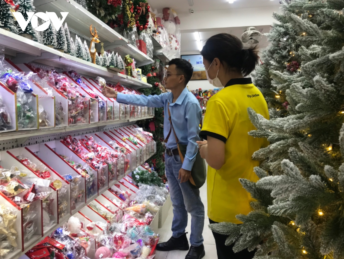 Thị trường Noel tại Đà Nẵng bắt đầu sôi động