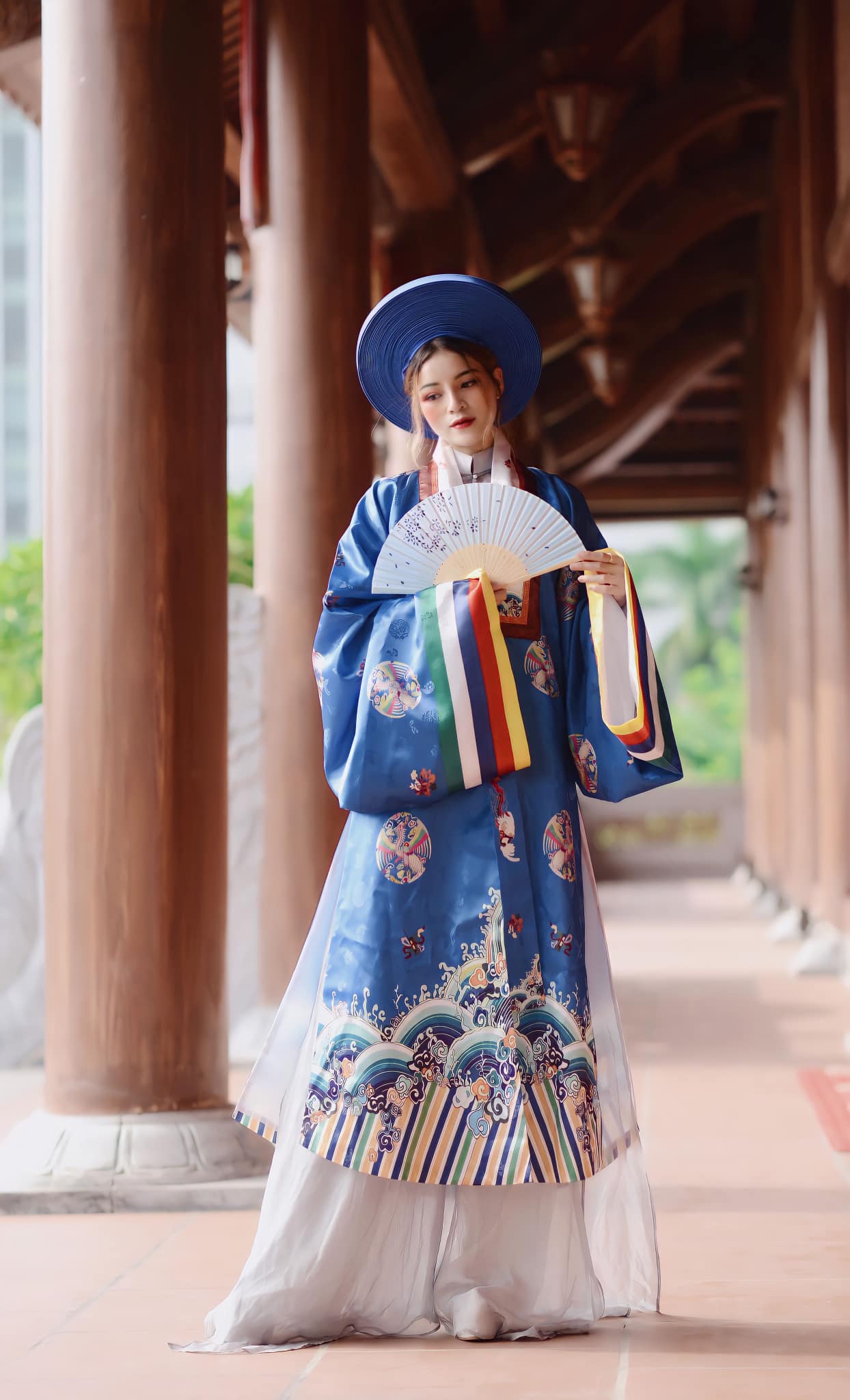 Váy áo Nhật Bình hoài niệm văn hóa cung đình Việt Nam  Bản Tin Văn Hóa