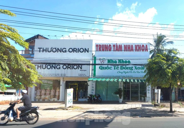 Bình Phước: Hàng loạt phòng nha khoa vẫn hoạt động dù từng bị &quot;sờ gáy&quot; phạt nhiều lần - Ảnh 5.