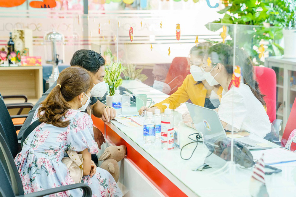 Royal School rộn ràng chuẩn bị đón trẻ mầm non đến trường học trực tiếp - Ảnh 4. Royal School rộn ràng chuẩn bị đón trẻ mầm non đến trường học trực tiếp - Ảnh 4.