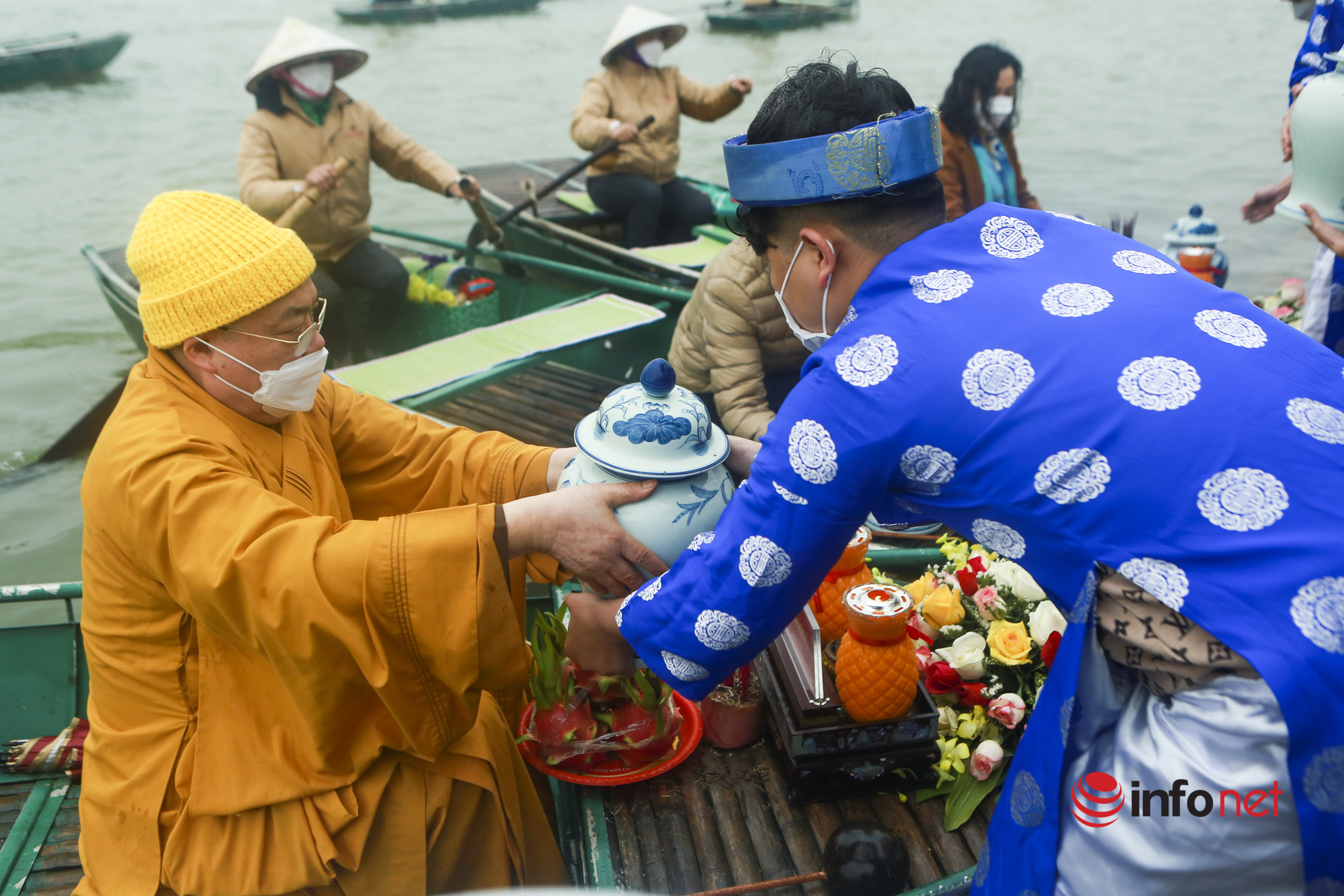 Nghìn người tham dự lễ rước nước trên mặt hồ rộng nghìn ha Tam Chúc - Ảnh 9.