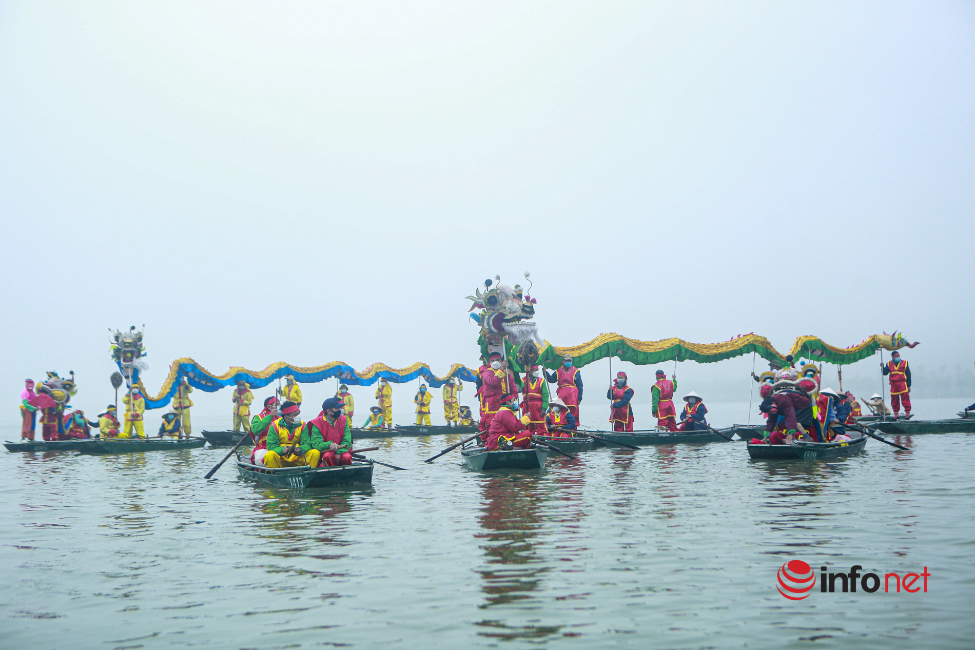 Nghìn người tham dự lễ rước nước trên mặt hồ rộng nghìn ha Tam Chúc - Ảnh 1.