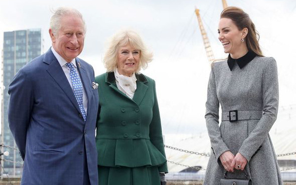 Nữ hoàng Anh gặp riêng con dâu Camilla và Công nương Kate nhắn gửi nhiều điều, trong đó có liên quan nhà Meghan - Ảnh 2.
