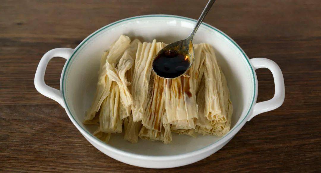 Vẫn là sườn heo, nhưng làm kiểu này thì vừa không ngán ngấy dầu mỡ vừa nhàn thân chị em ơi! - Ảnh 6. Vẫn là sườn heo, nhưng làm kiểu này thì vừa không ngán ngấy dầu mỡ vừa nhàn thân chị em ơi! - Ảnh 6.