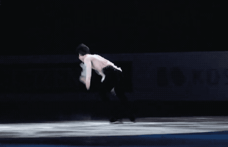 Olympic Bắc Kinh bùng nổ ngày bế mạc: “Hoàng tử trượt băng” phá đảo cả cõi mạng với màn trình diễn đẹp hơn cả giấc mộng - Ảnh 4.