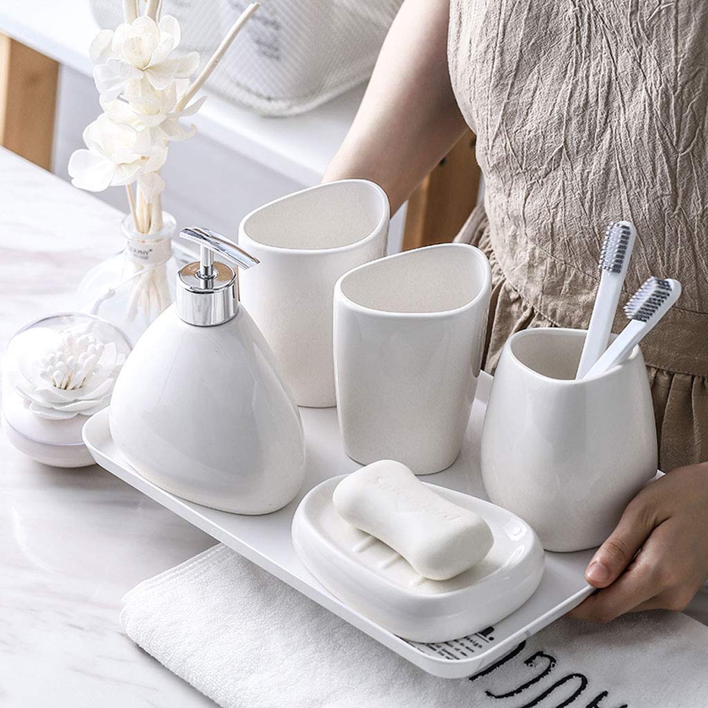 Chỉ tốn vài trăm mà có thể biến căn phòng tắm gia đình sang trọng chẳng kém khách sạn 5 sao chính là nhờ vào món phụ kiện này - Ảnh 2. Chỉ tốn vài trăm mà có thể biến căn phòng tắm gia đình sang trọng chẳng kém khách sạn 5 sao chính là nhờ vào món phụ kiện này - Ảnh 2.